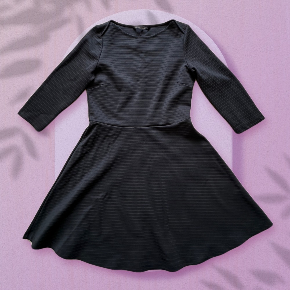 Zara Basic Black 3/4 sleeve striped textured Dress Size‎ L